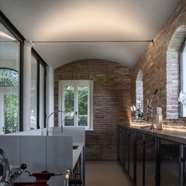 Tesi 5M Uplight System